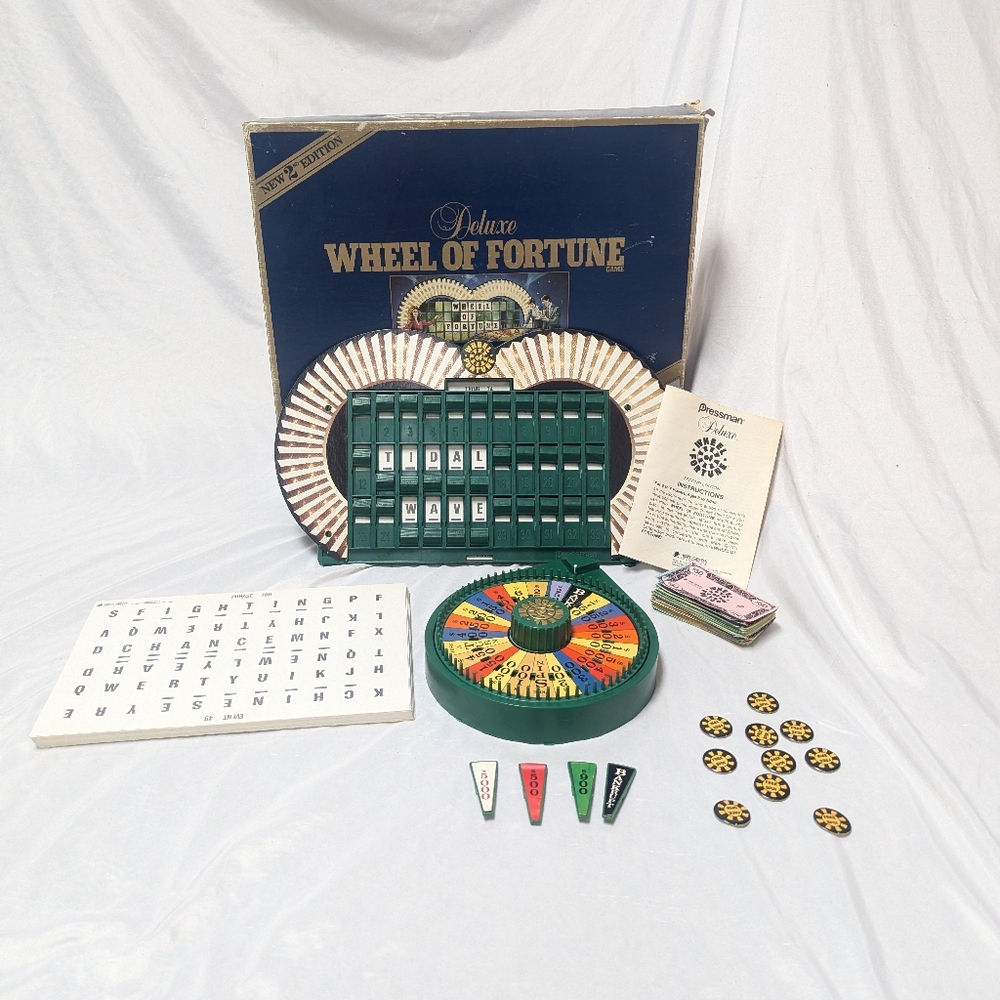 Pressman Vtg 1986 Deluxe Wheel Of Fortune Family Board Game 95% Complete Pieces